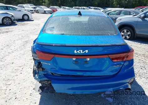 2023 Kia Forte Gt-Line z USA, uszkodzony, nr VIN 3KPF54AD9PE561710